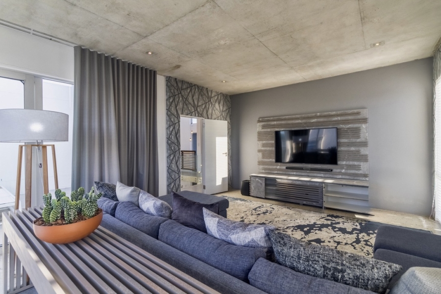 4 Bedroom Property for Sale in Van Riebeeckstrand Western Cape